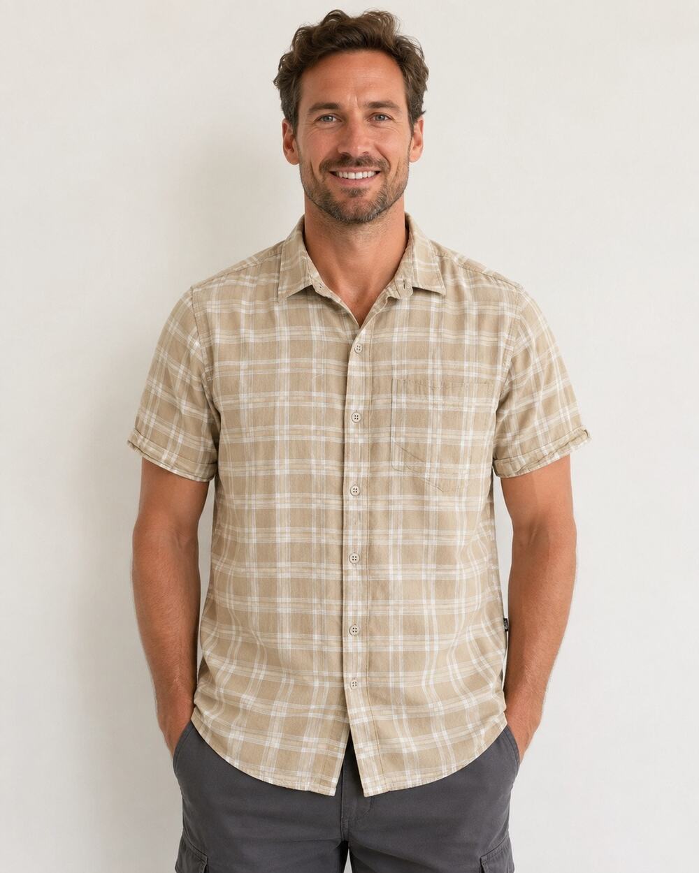 The North Face Men’s Medium Beige Plaid Short Sleeve Button Up Hiking Shirt